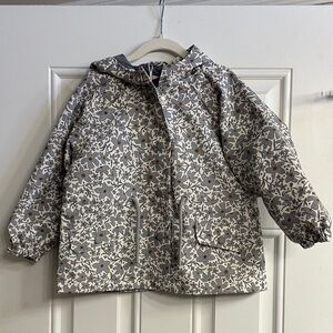 Rylee + Cru Gray and Cream Floral Raincoat NWT